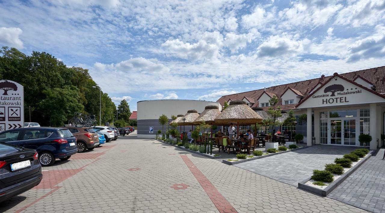 Hotel Muzakowski Leknica Exterior photo